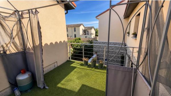 Maison
         9 pièces
        - 263 m² Bien prestige 835 000 € *