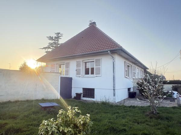 Maison
         7 pièces
        - 140 m² 220 000 € *