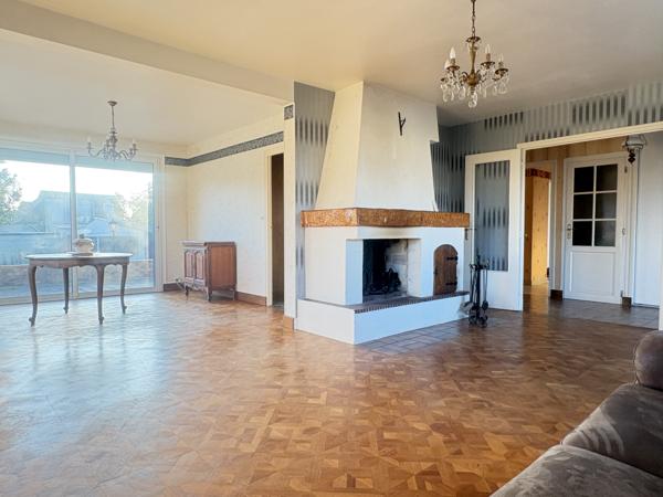 Maison
         7 pièces
        - 140 m² 220 000 € *