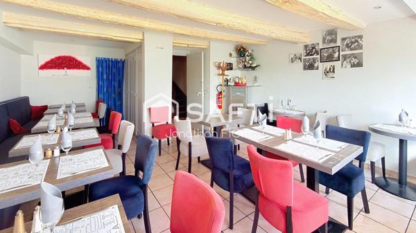 FACE AU PORT: RESTAURANT / PIZZERIA AU FEU DE BOIS