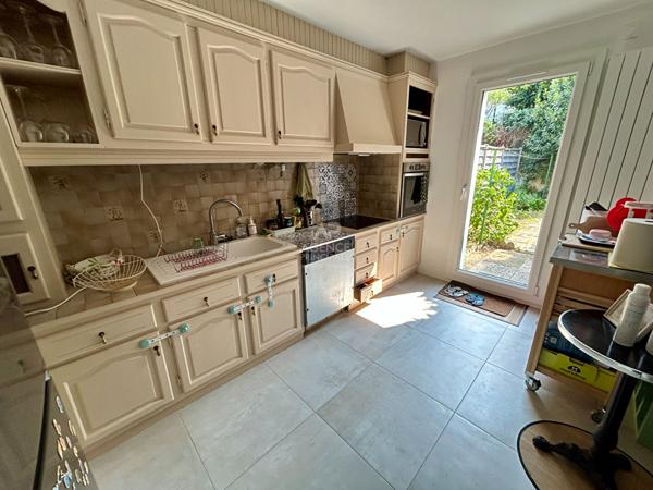 Maison Acheres 6 pièce(s) 120 m2 €399 000 ** - Référence 8886