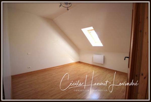 Pontorson (50170) PONTORSON - Secteur Sud. Maison 142 m²- 4 Chambres - Dépendances. Terrain 4000 m².