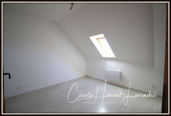 Pontorson (50170) PONTORSON - Secteur Sud. Maison 142 m²- 4 Chambres - Dépendances. Terrain 4000 m².