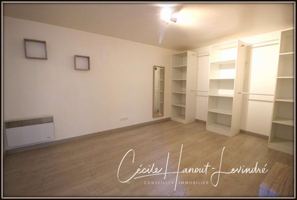 Pontorson (50170) PONTORSON - Secteur Sud. Maison 142 m²- 4 Chambres - Dépendances. Terrain 4000 m².