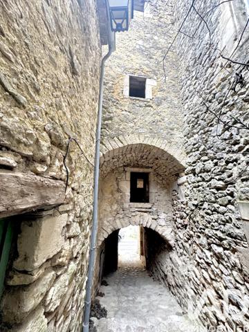 Maison à vendre 15 pièces 220 m² Labastide-de-Virac