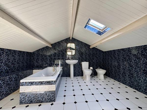 Maison La Seyne Sur Mer 5 pièce(s) 127 m2