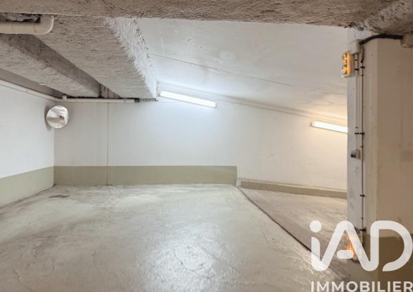 Parking à vendre 150 m² Paris 11