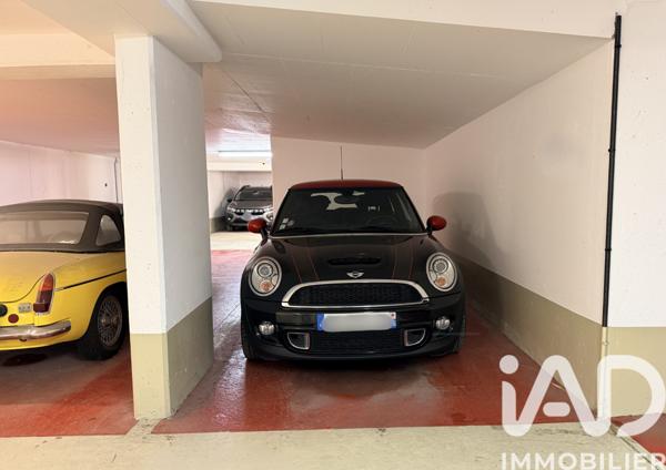 Parking à vendre 150 m² Paris 11