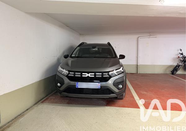 Parking à vendre 150 m² Paris 11