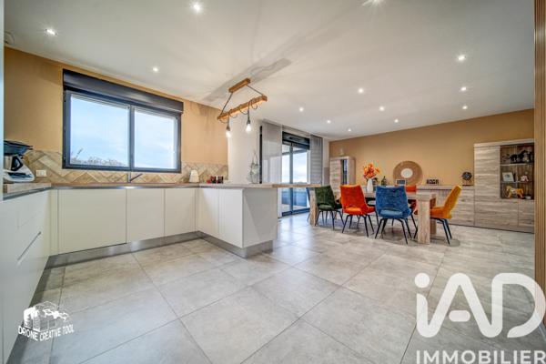 Maison à vendre 6 pièces 176 m² Bertrange