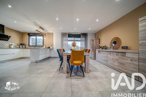 Maison à vendre 6 pièces 176 m² Bertrange