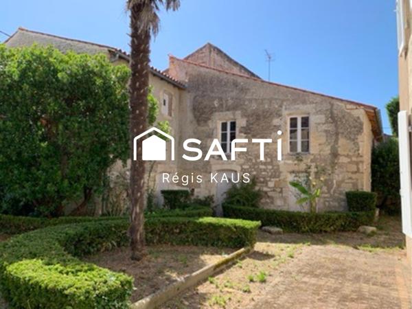 Maison bourgeoise entièrement rénovée hyper centre de Luçon