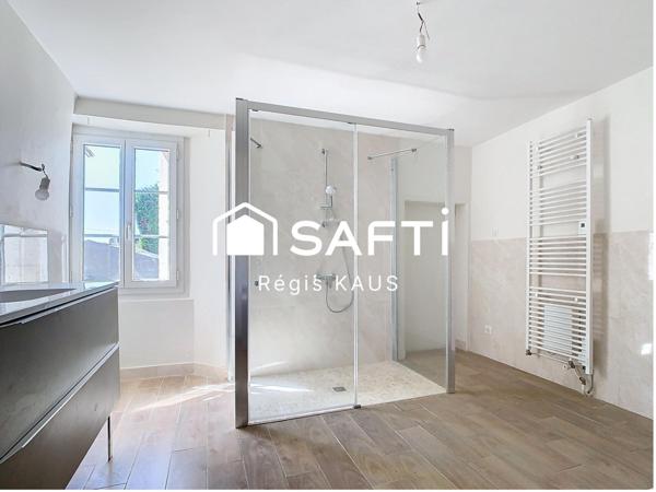 Maison bourgeoise entièrement rénovée hyper centre de Luçon