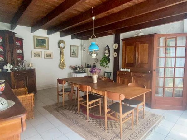 PLOEREN aux portes de Vannes, Ensemble immobilier en pierres  longère 248M2 et bâtisse de150M2 sur 1500 M2 de terrain