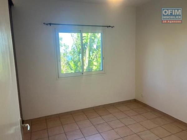 A louer jolie appartement T4 avec son jardin