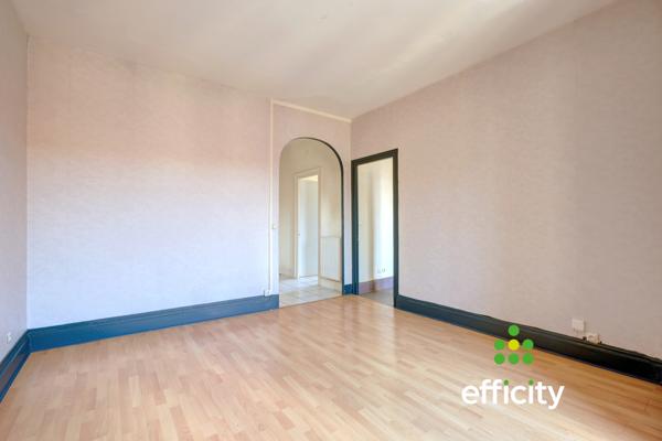 Appartement
         2 pièces
        - 47 m²