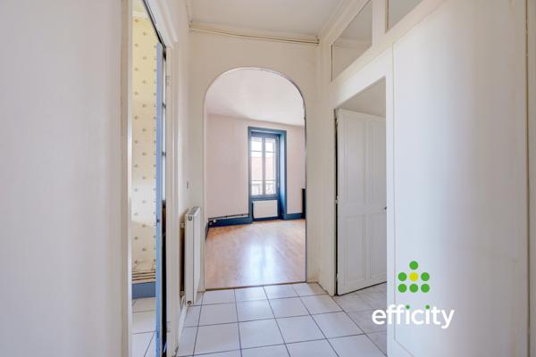 Appartement
         2 pièces
        - 47 m²