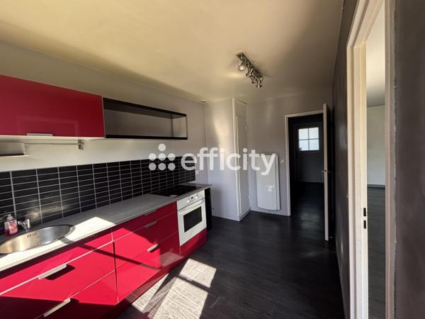 Maison
         4 pièces
        - 73 m² 282 000 € *