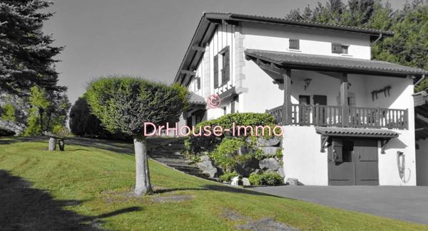 Maison à vendre 4 pièces de 181 m²