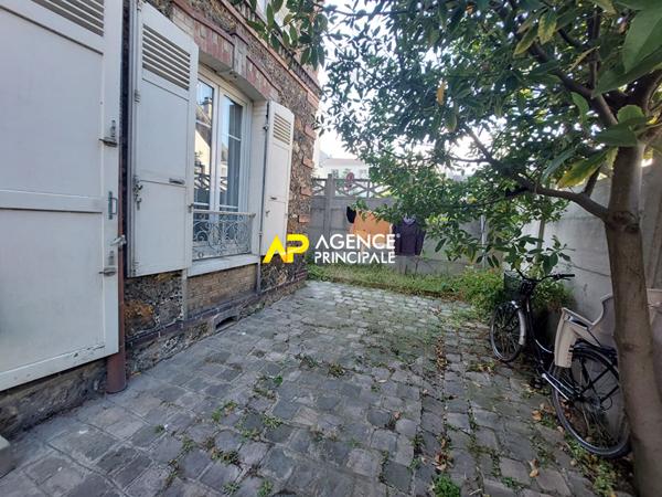 BEZONS _ Appartement 2 pièces 40 m2 €192 000 ** - Référence 4405
