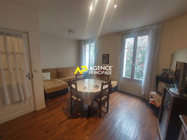 BEZONS _ Appartement 2 pièces 40 m2 €192 000 ** - Référence 4405