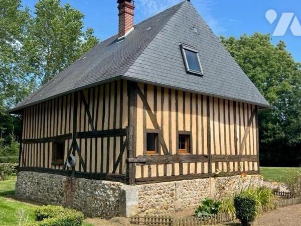 Entre Orbec et Livarot belle propriété composée de plusieurs maisons bel environnement