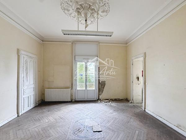 Hotel particulier de 275m2 à rénover