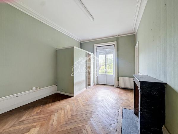 Hotel particulier de 275m2 à rénover