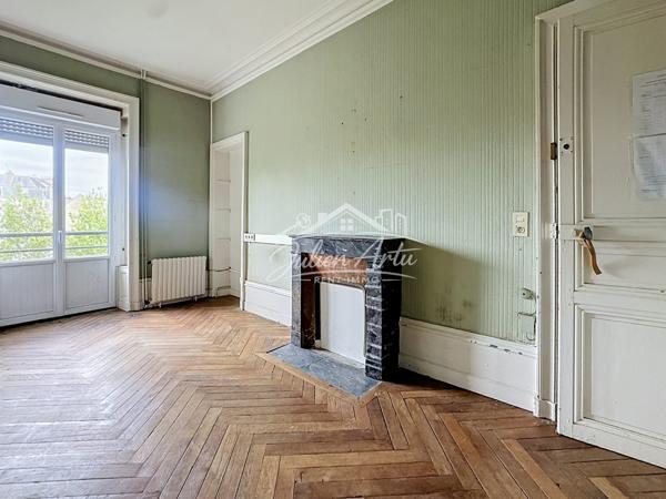 Hotel particulier de 275m2 à rénover