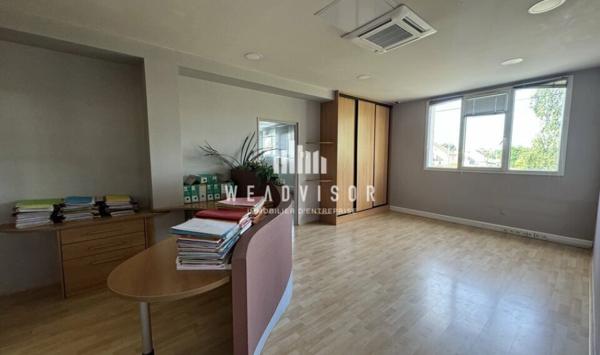 A LOUER / A VENDRE : BUREAUX DE 300 M² AVEC CINQ PARKINGS - ZONE SUD LE MANS