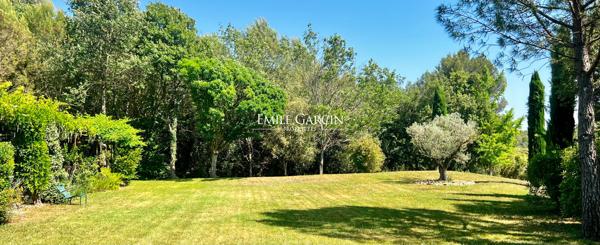 A vendre - Appartement d'exception dans un Domaine privé - A 25 minutes d'Aix -en -Provence