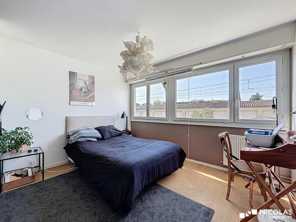 Appartement lumineux 117m² – résidence calme