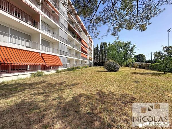 Appartement lumineux 117m² – résidence calme