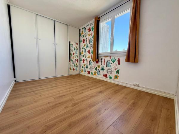 Appartement 3 pièces de 74 m² à Reze