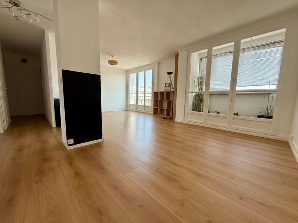 Appartement 3 pièces de 74 m² à Reze