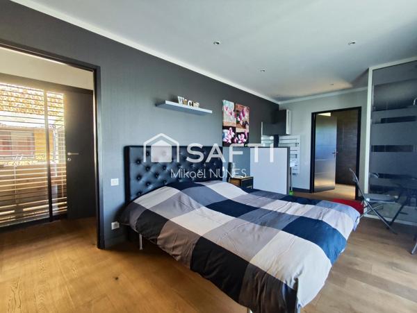 LHERM - Maison T7 de 280 m² - Piscine - 5 chambres.