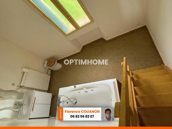 Maison atypique idéale pour recevoir à Sainte Mesme (78) – 230 m², 5 chambres, garage pour 3 voitures.