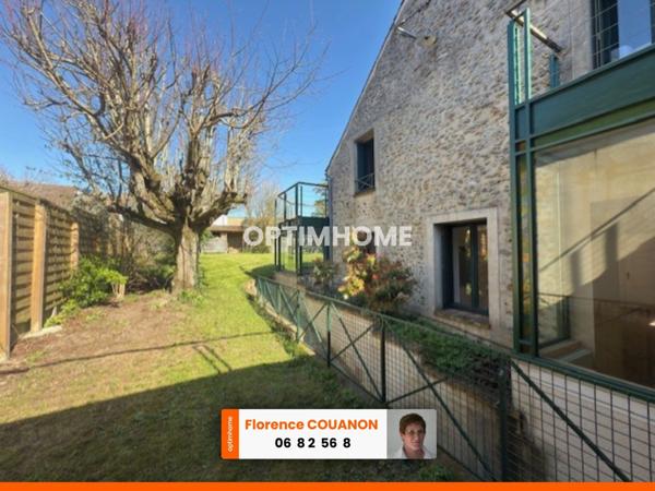 Maison atypique idéale pour recevoir à Sainte Mesme (78) – 230 m², 5 chambres, garage pour 3 voitures.