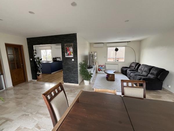 Maison à vendre |  Saint-Priest |  6 pièces | 190 m²