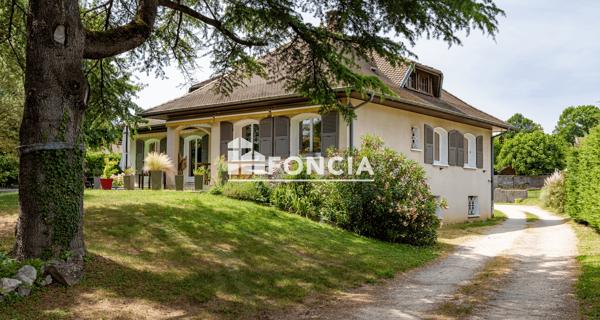 À vendre Maison 7 pièces 259.8 m² - Saint-jean-de-moirans 38430