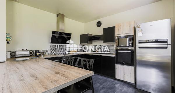 À vendre Maison 7 pièces 259.8 m² - Saint-jean-de-moirans 38430