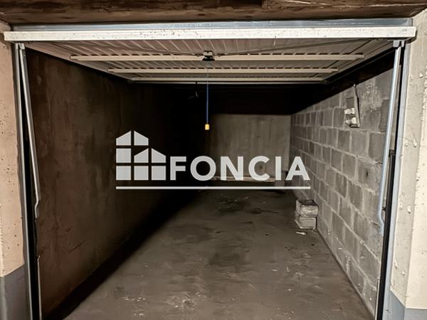 Location Parking - 10 RUE BARRAL DE MONTFERRAT Grenoble 38100