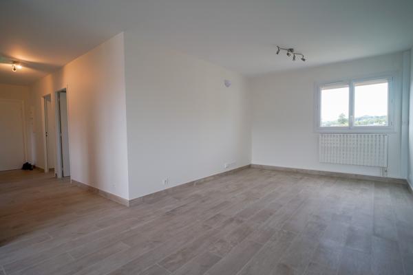 Vaste T3 - Balcon et Parking. Chambéry (73000)