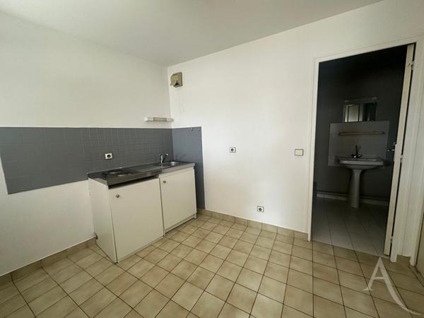 Studio 29 m² à LIMAY