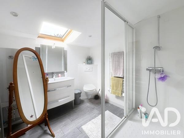Immeuble à vendre 65,7 m² Ruca