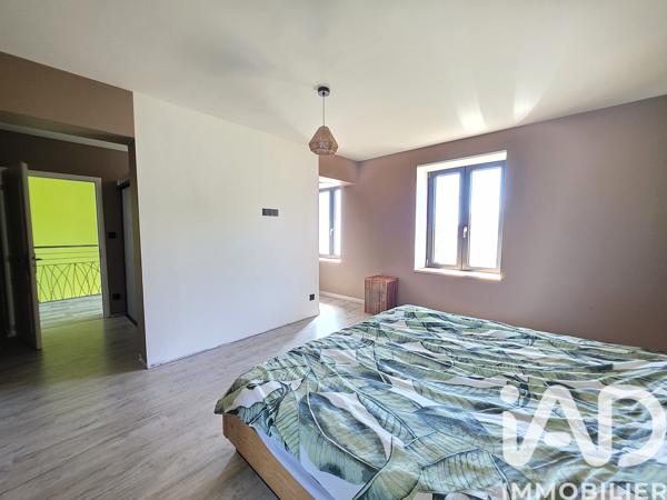 Maison à vendre 7 pièces 223,81 m² Saint-Gervais-d'Auvergne