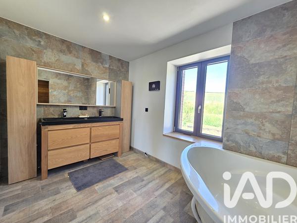 Maison à vendre 7 pièces 223,81 m² Saint-Gervais-d'Auvergne