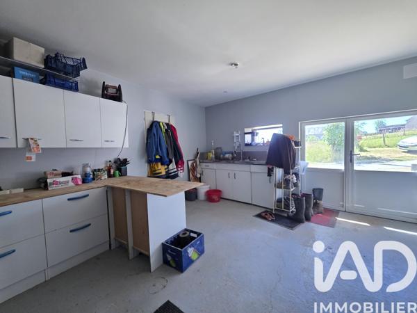 Maison à vendre 7 pièces 223,81 m² Saint-Gervais-d'Auvergne