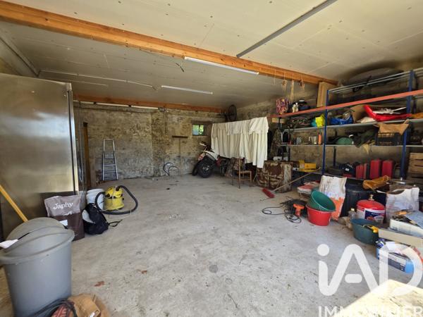 Maison à vendre 7 pièces 223,81 m² Saint-Gervais-d'Auvergne