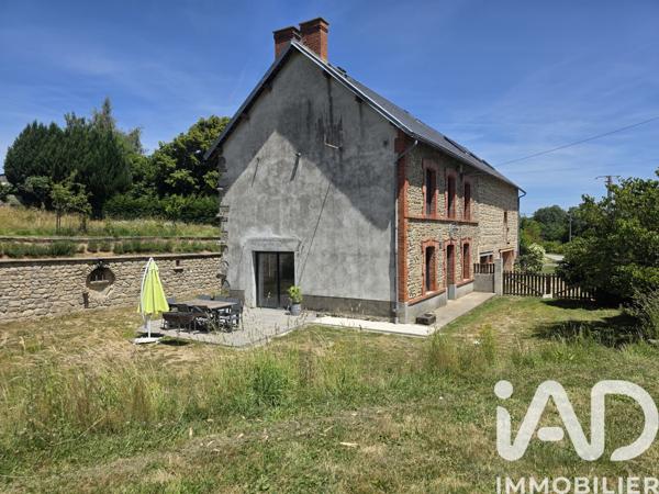 Maison à vendre 7 pièces 223,81 m² Saint-Gervais-d'Auvergne